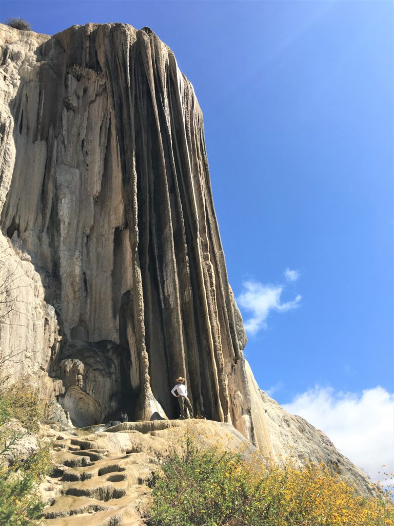 Cascada Grande, with a 6' tall Jon for scale.